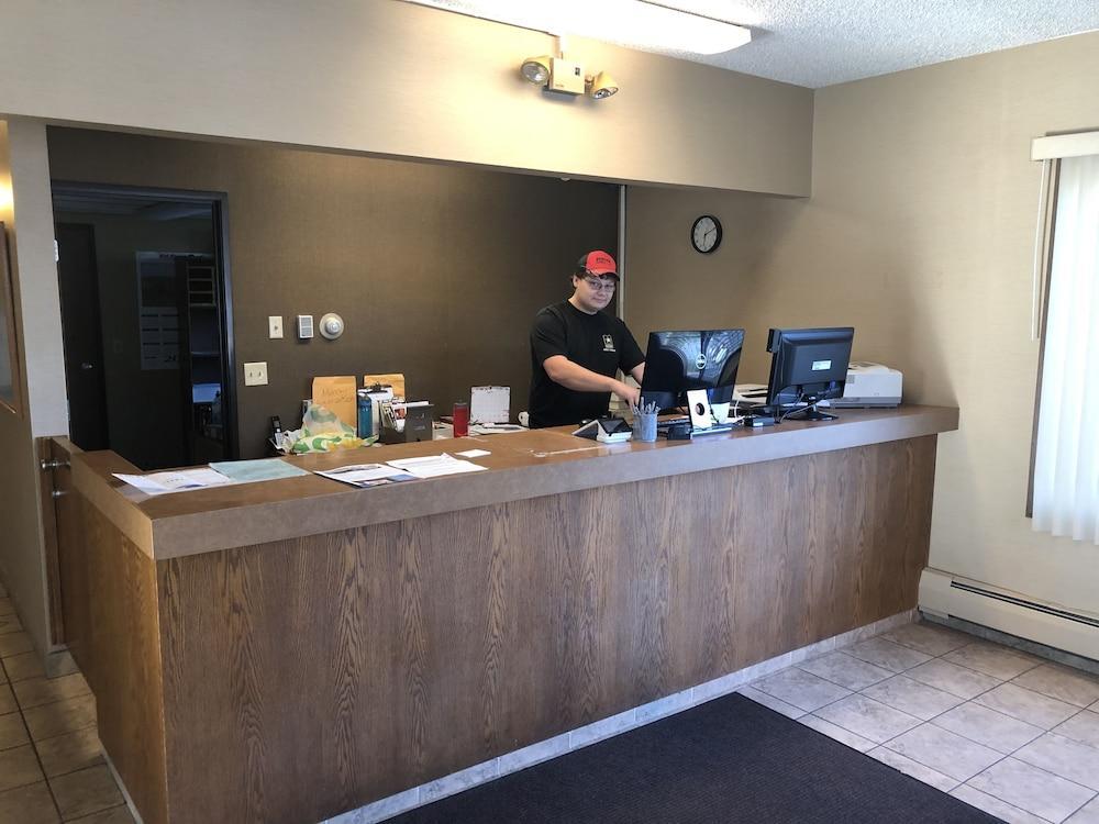 Oyo Hotel Glendive - Yellowstone River المظهر الخارجي الصورة