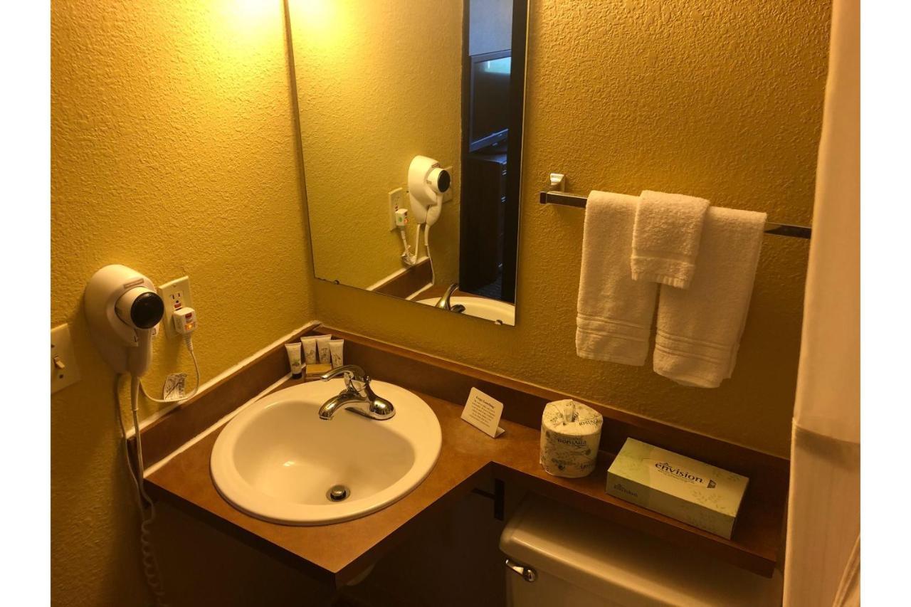Oyo Hotel Glendive - Yellowstone River المظهر الخارجي الصورة