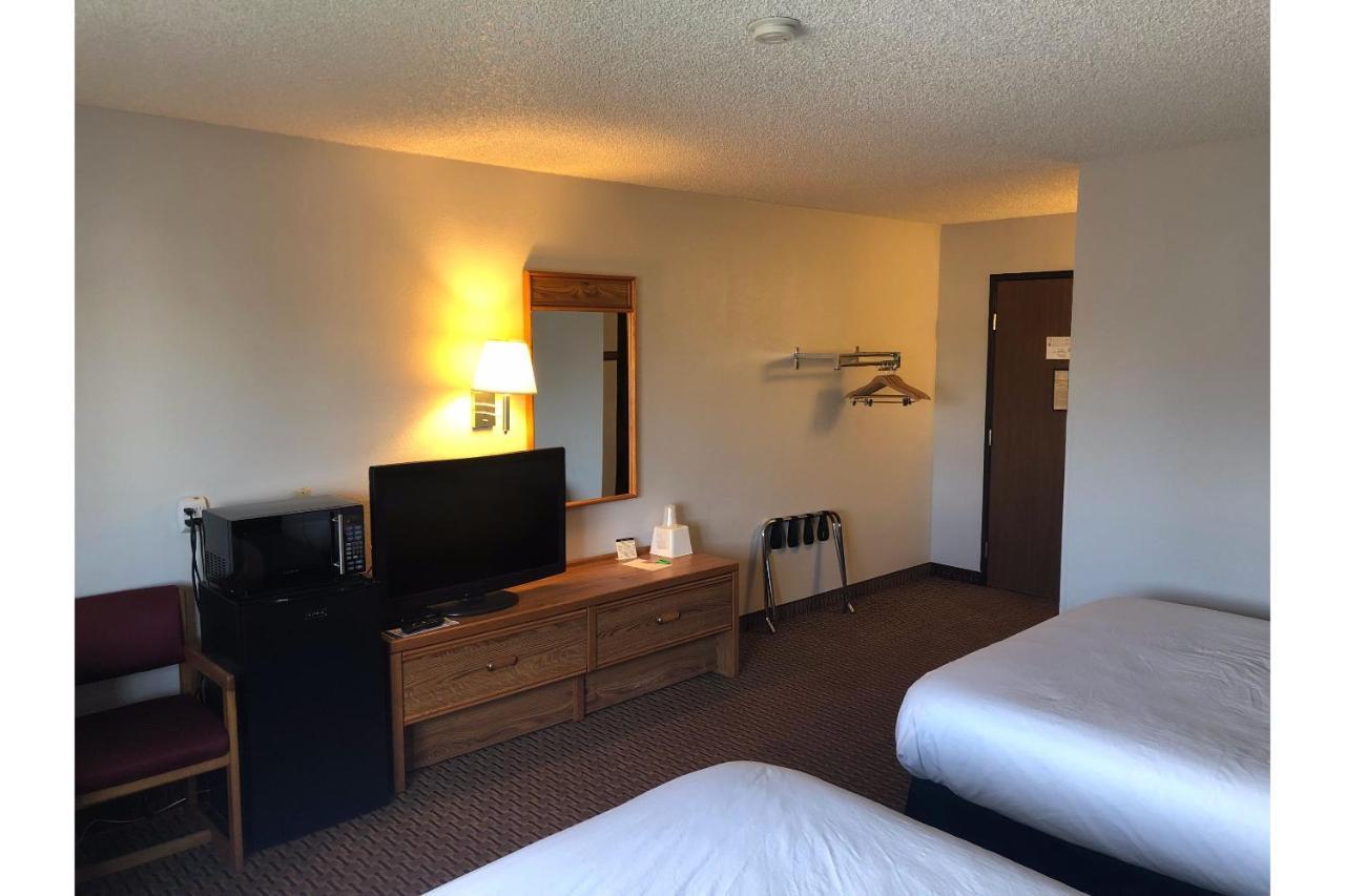 Oyo Hotel Glendive - Yellowstone River المظهر الخارجي الصورة