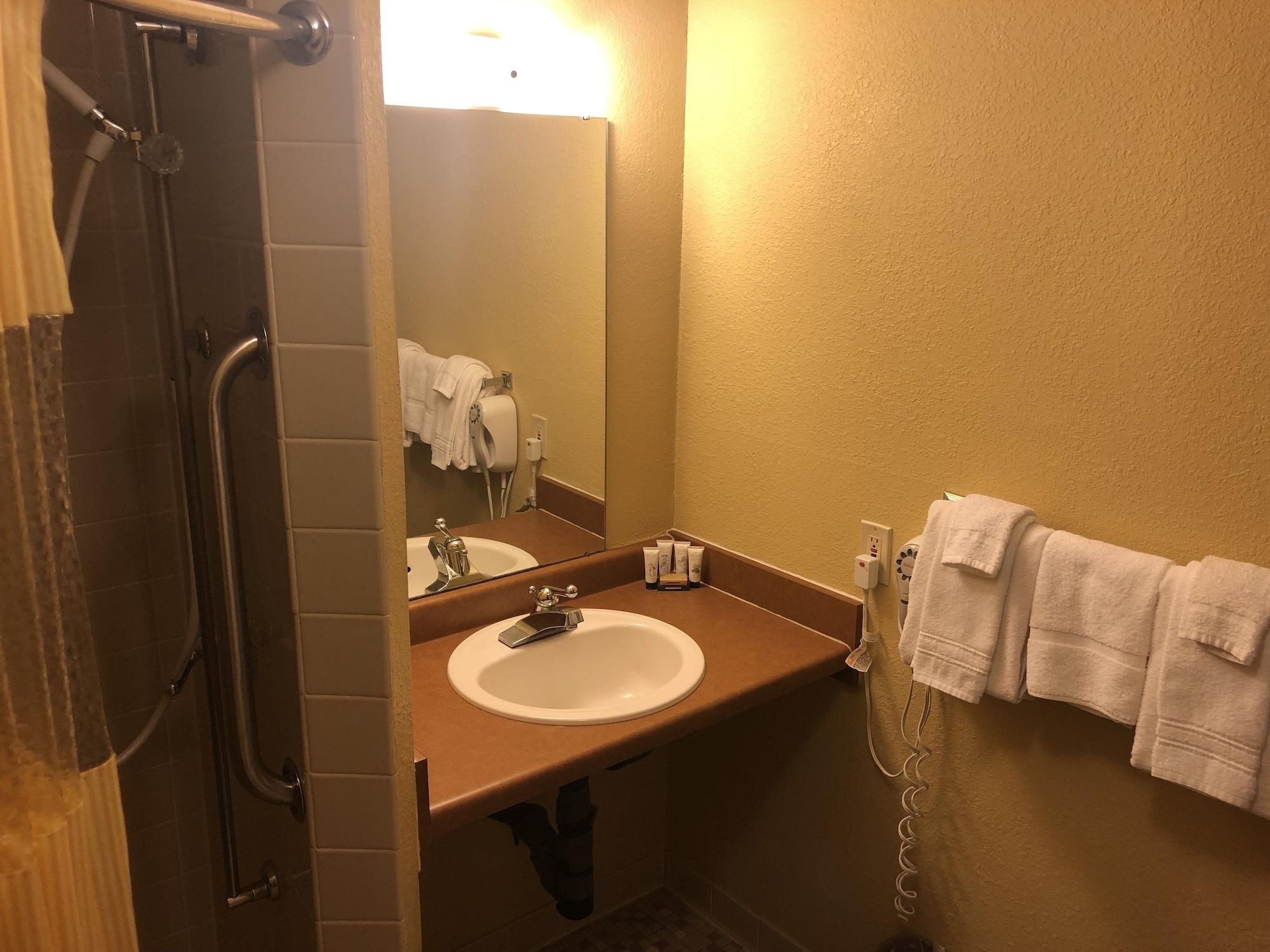 Oyo Hotel Glendive - Yellowstone River المظهر الخارجي الصورة