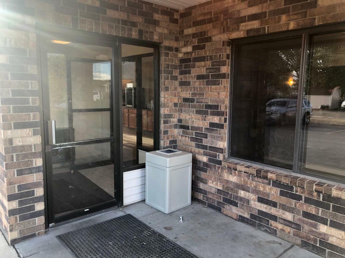 Oyo Hotel Glendive - Yellowstone River المظهر الخارجي الصورة