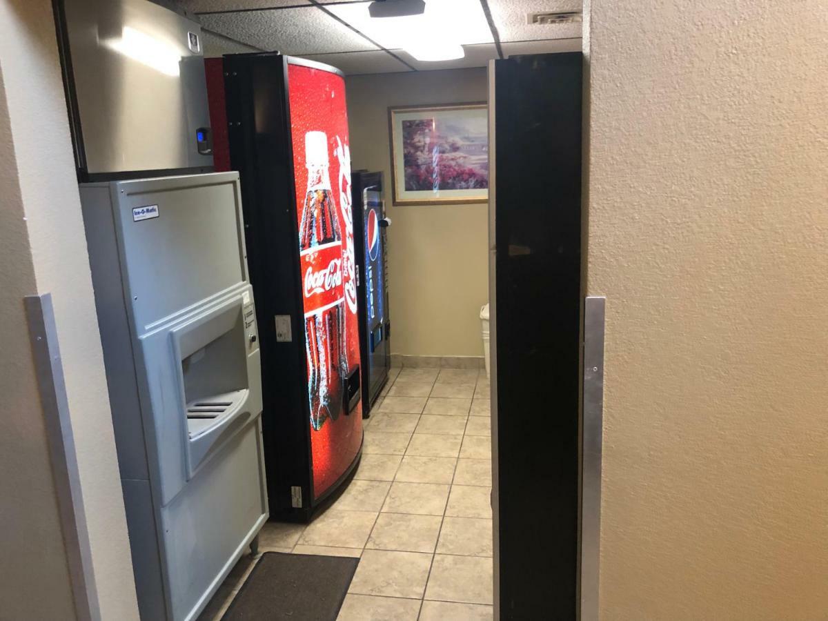 Oyo Hotel Glendive - Yellowstone River المظهر الخارجي الصورة