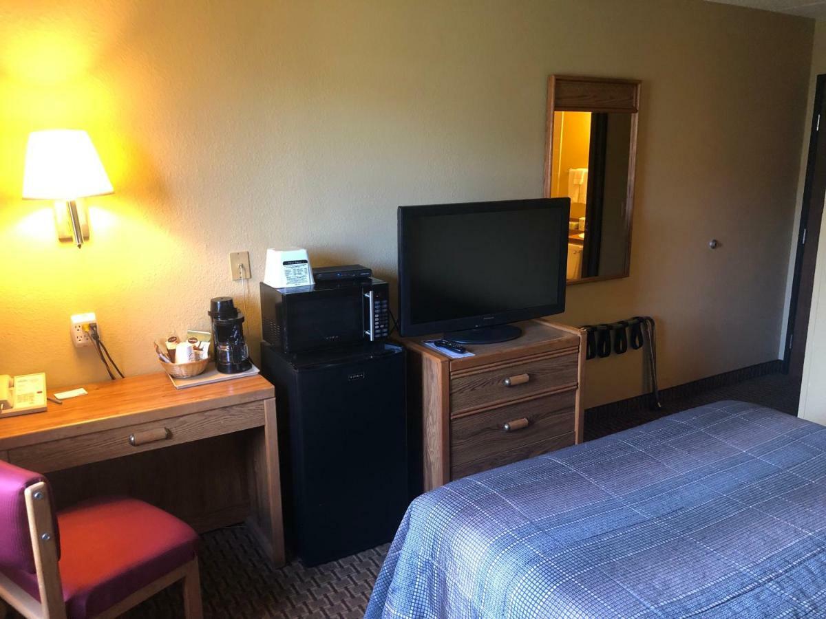 Oyo Hotel Glendive - Yellowstone River المظهر الخارجي الصورة